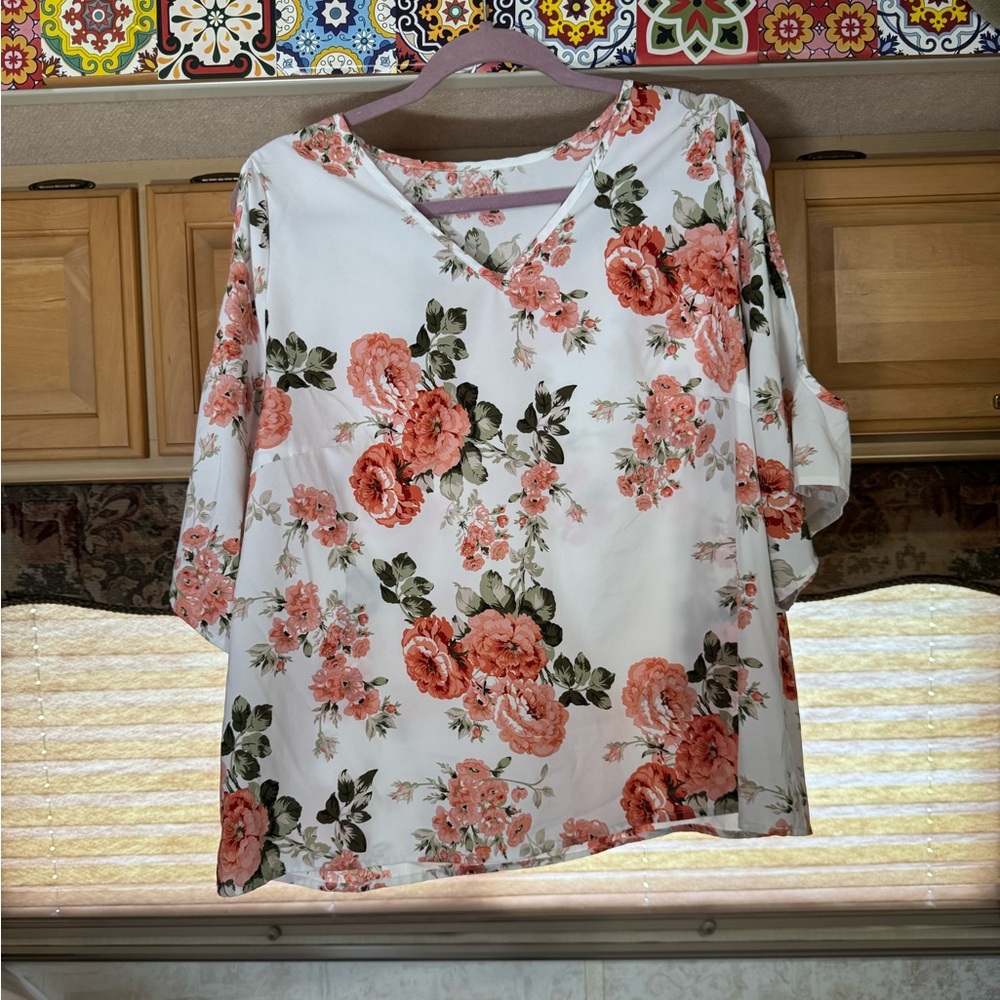 5 for 25$ Women's White Floral V-Neck Blouse with Pink Rose Print off shoulder
